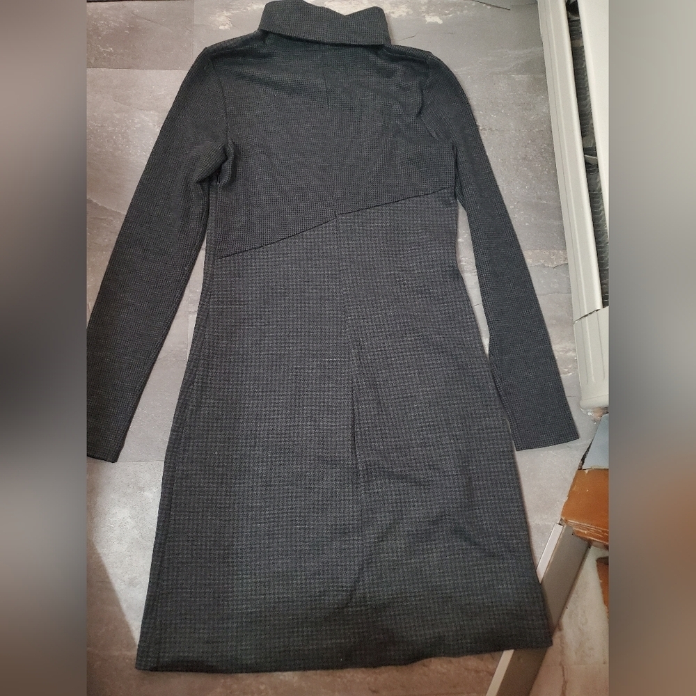 Theory "Tajello Delfina" Houndstooth Turtleneck Long Sleeve Dress. Wool Blend. M - Picture 4 of 10